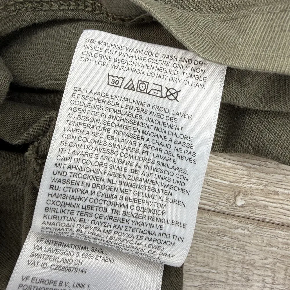 The North Face Men's Box NSE T-Shirt Medium Olive Green